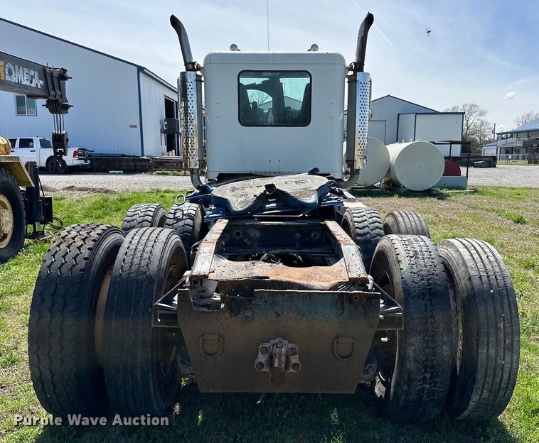 image for item OM9993 1981 Freightliner  FLC semi truck