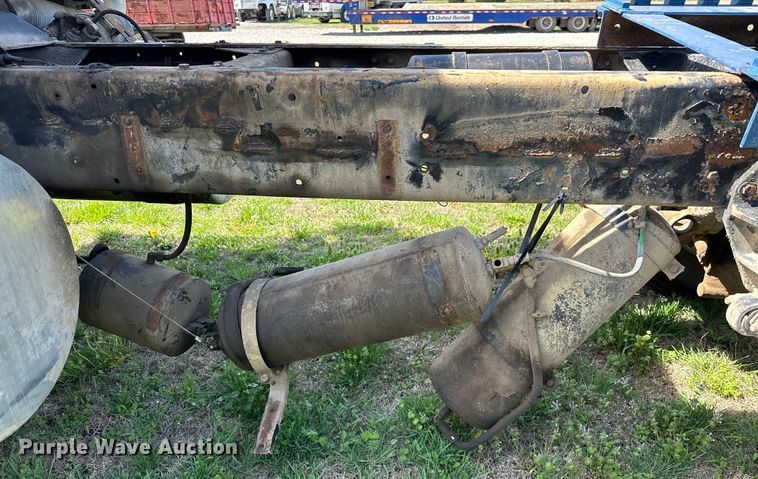 image for item OM9993 1981 Freightliner  FLC semi truck