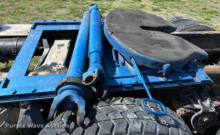 image for item OM9993 1981 Freightliner  FLC semi truck