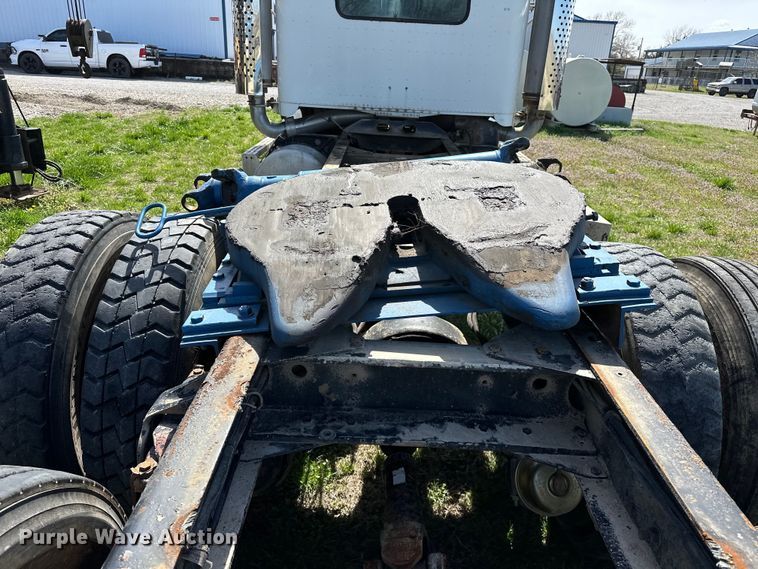 image for item OM9993 1981 Freightliner  FLC semi truck