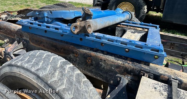 image for item OM9993 1981 Freightliner  FLC semi truck