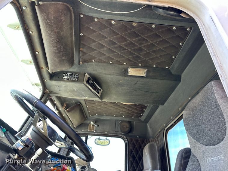 image for item OM9993 1981 Freightliner  FLC semi truck