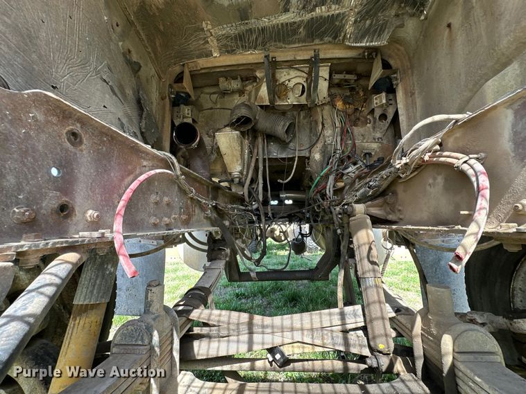 image for item OM9993 1981 Freightliner  FLC semi truck