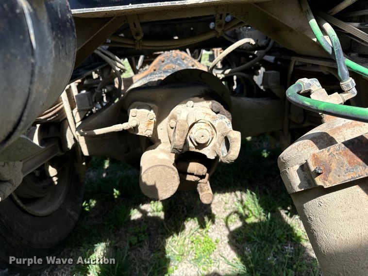 image for item OM9993 1981 Freightliner  FLC semi truck