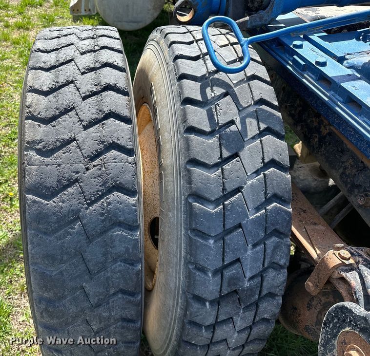 image for item OM9993 1981 Freightliner  FLC semi truck