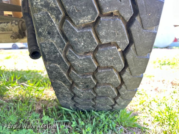 image for item OM9993 1981 Freightliner  FLC semi truck