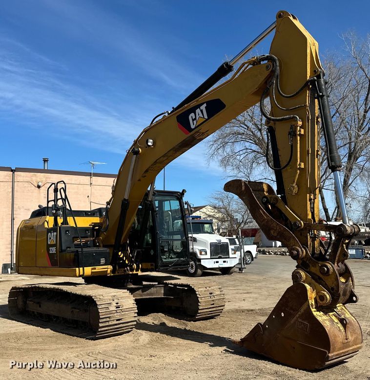 image for item DG0494 2012 Caterpillar 320E excavator