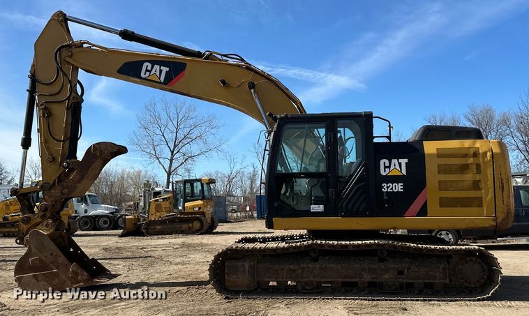 image for item DG0494 2012 Caterpillar 320E excavator