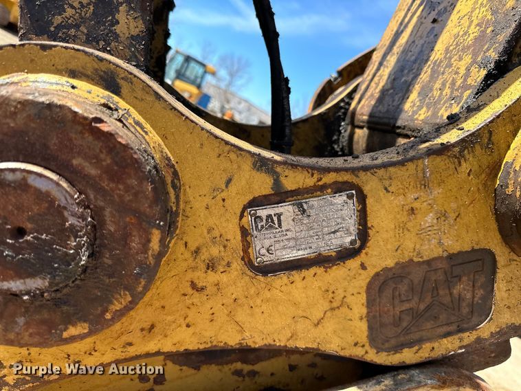 image for item DG0494 2012 Caterpillar 320E excavator