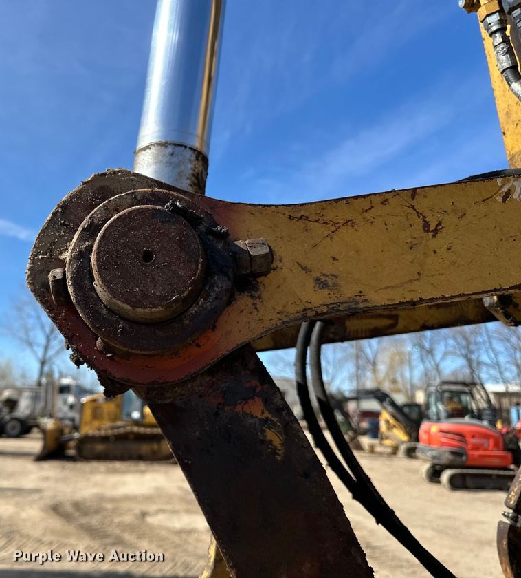 image for item DG0494 2012 Caterpillar 320E excavator