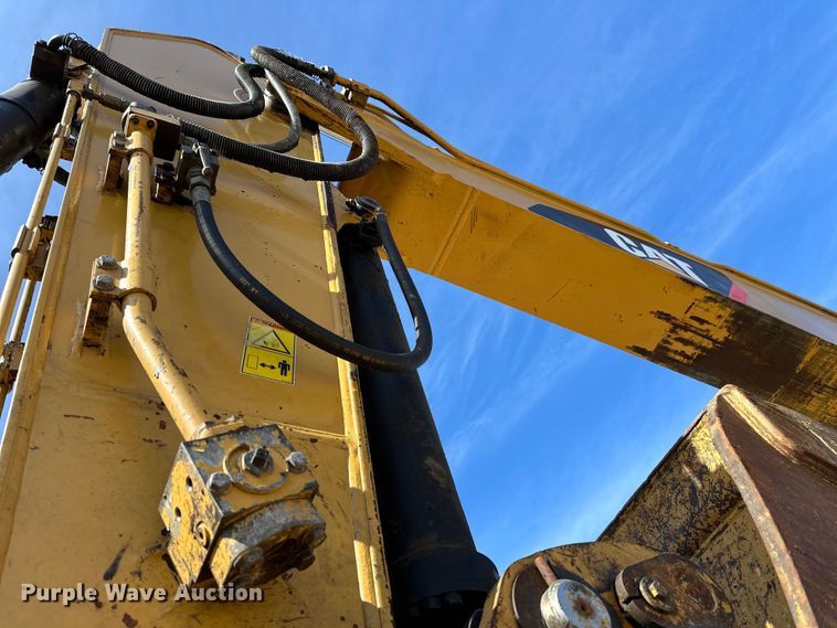 image for item DG0494 2012 Caterpillar 320E excavator