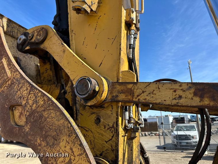 image for item DG0494 2012 Caterpillar 320E excavator