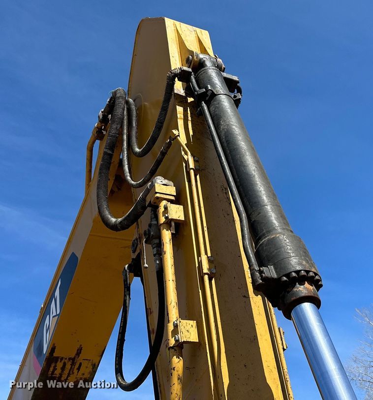 image for item DG0494 2012 Caterpillar 320E excavator