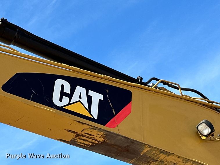 image for item DG0494 2012 Caterpillar 320E excavator