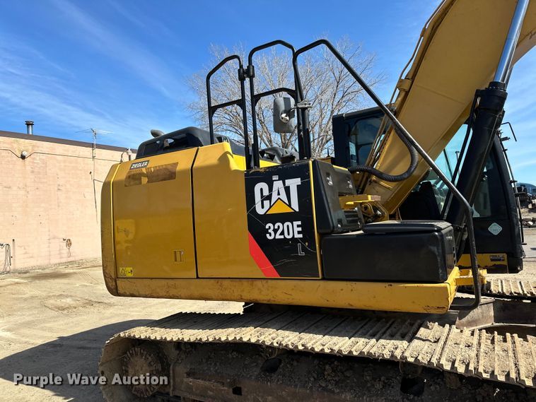 image for item DG0494 2012 Caterpillar 320E excavator