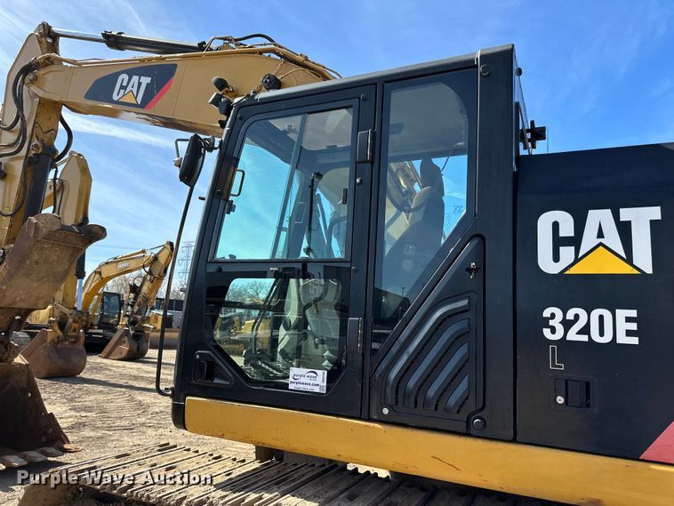 image for item DG0494 2012 Caterpillar 320E excavator