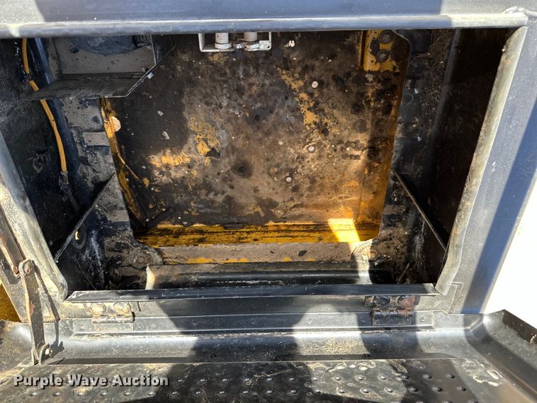 image for item DG0494 2012 Caterpillar 320E excavator