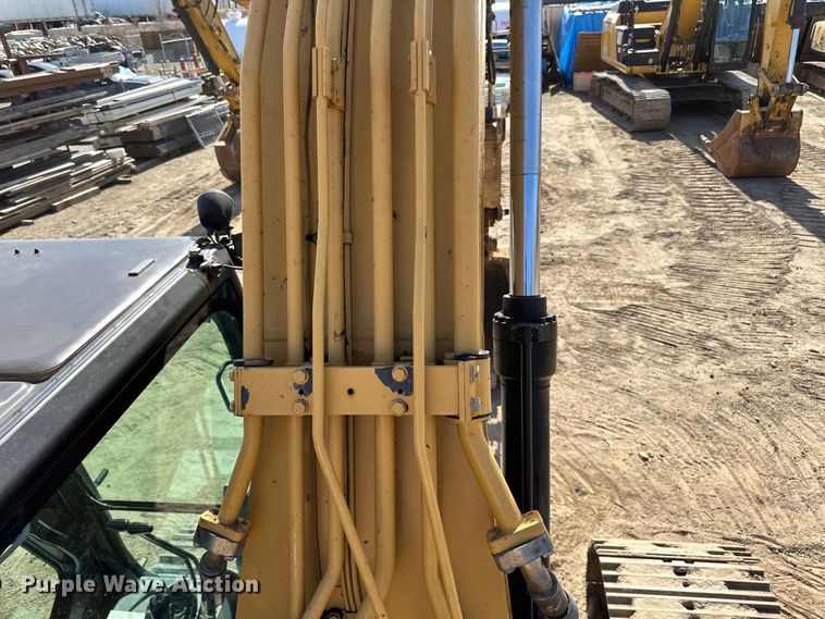 image for item DG0494 2012 Caterpillar 320E excavator