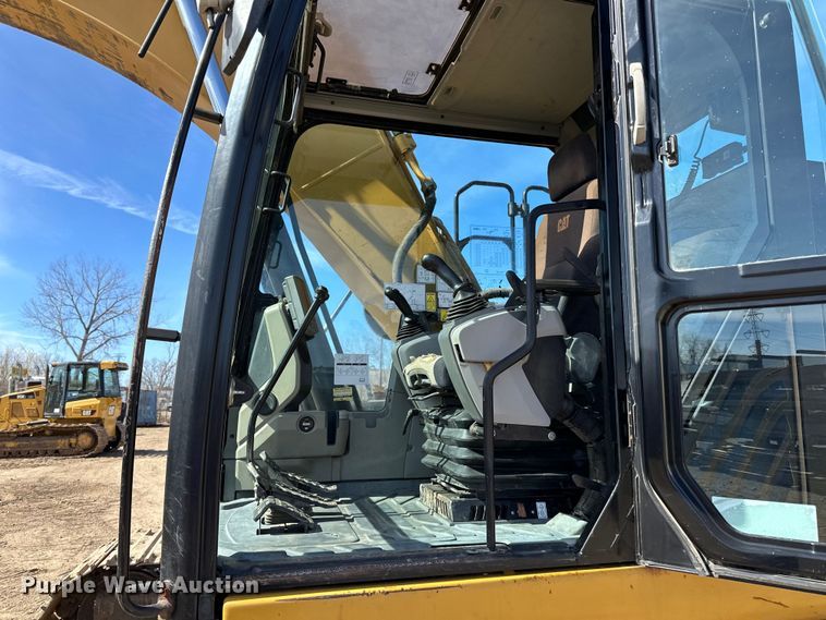 image for item DG0494 2012 Caterpillar 320E excavator