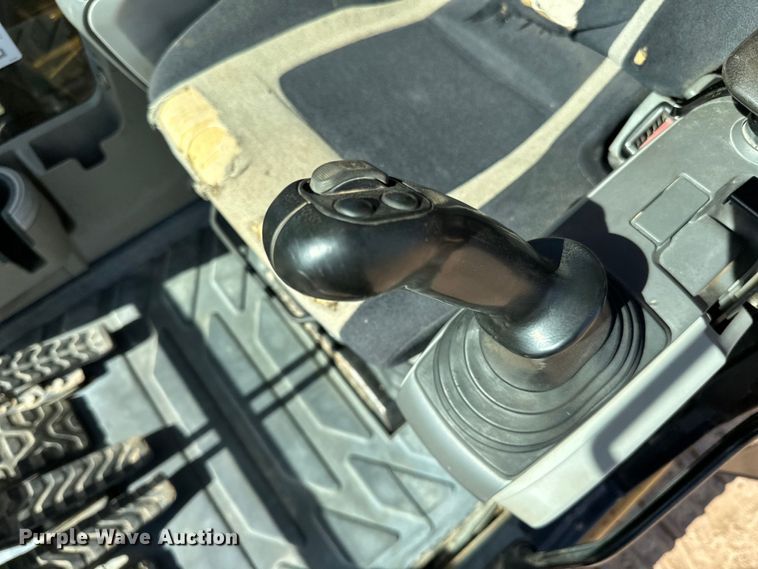 image for item DG0494 2012 Caterpillar 320E excavator