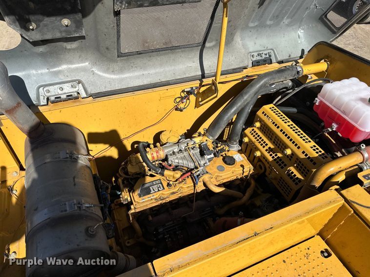 image for item DG0494 2012 Caterpillar 320E excavator