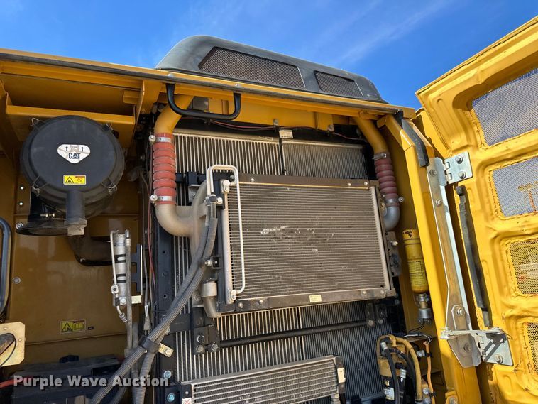 image for item DG0494 2012 Caterpillar 320E excavator