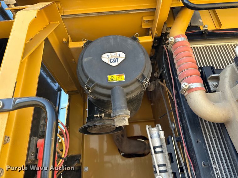 image for item DG0494 2012 Caterpillar 320E excavator