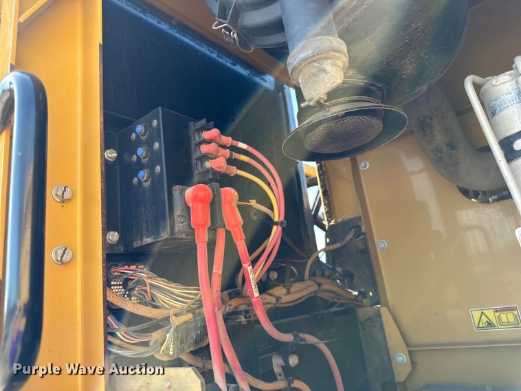 image for item DG0494 2012 Caterpillar 320E excavator