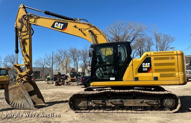 image for item DG0495 2019 Caterpillar 320 excavator