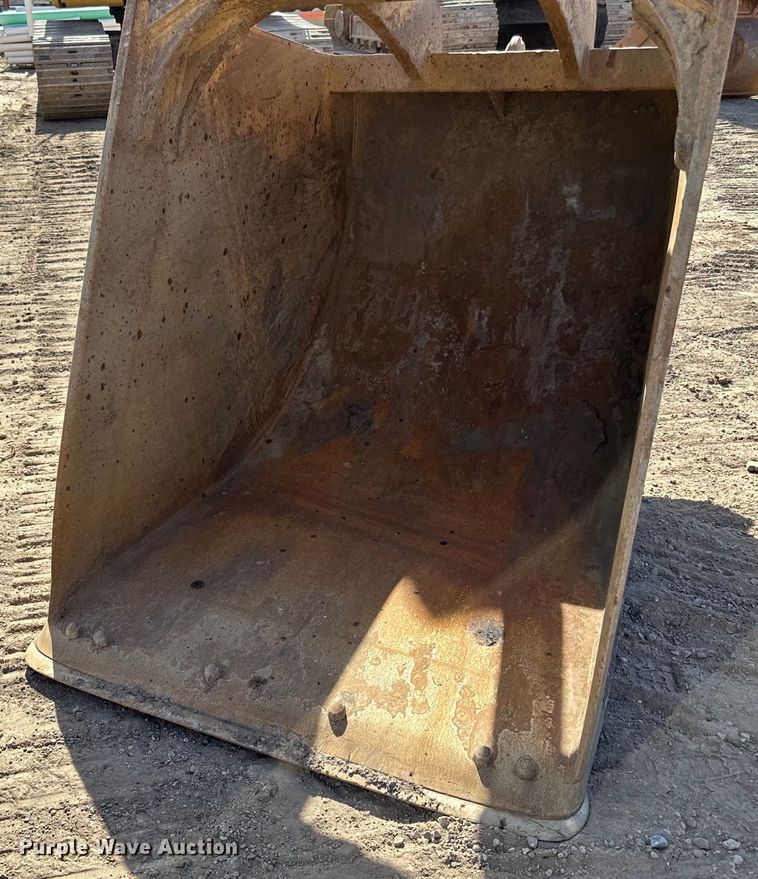 image for item DG0495 2019 Caterpillar 320 excavator