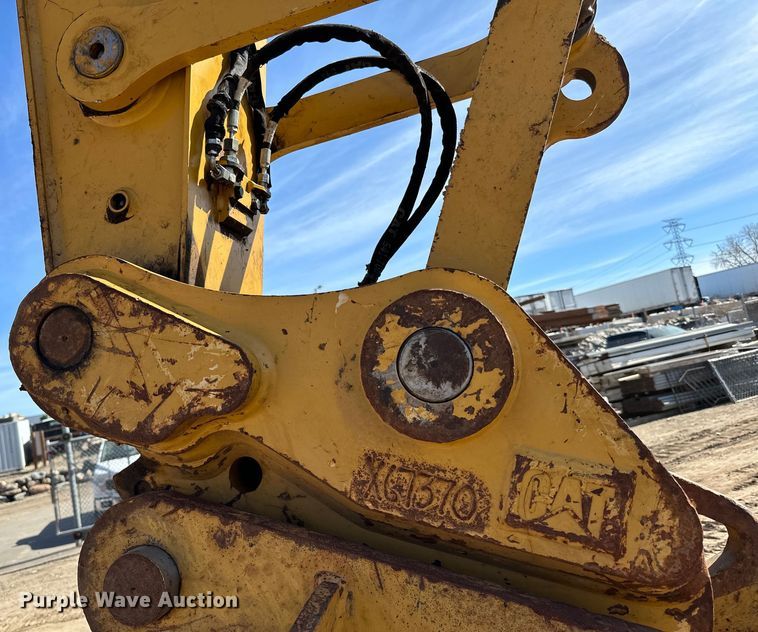 image for item DG0495 2019 Caterpillar 320 excavator