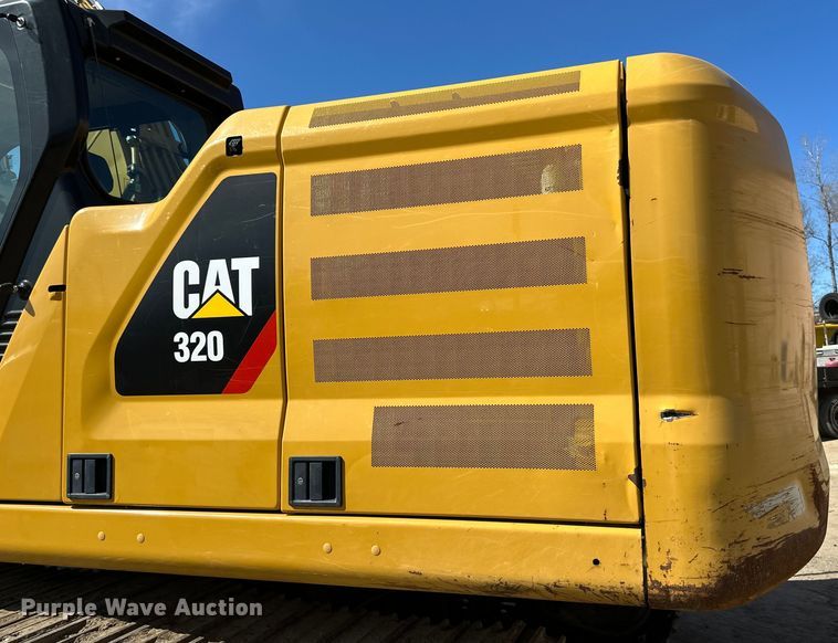 image for item DG0495 2019 Caterpillar 320 excavator