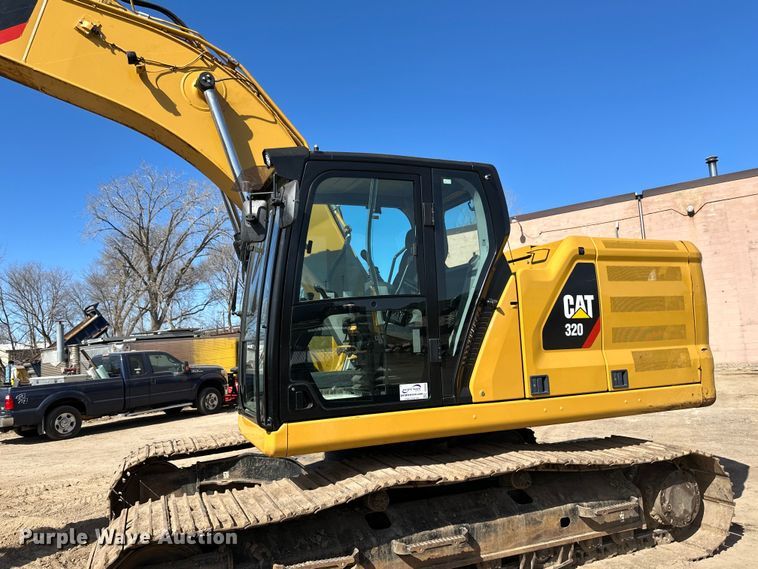 image for item DG0495 2019 Caterpillar 320 excavator