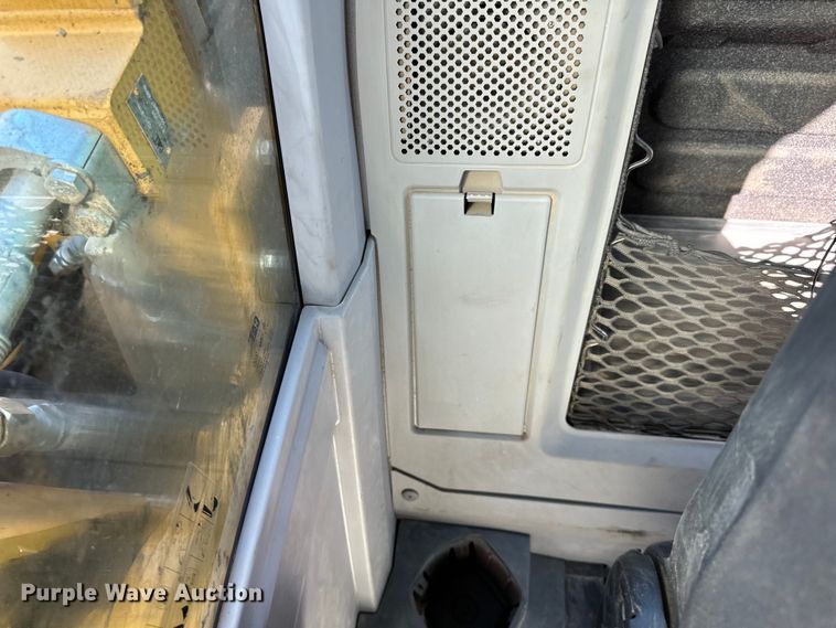 image for item DG0495 2019 Caterpillar 320 excavator