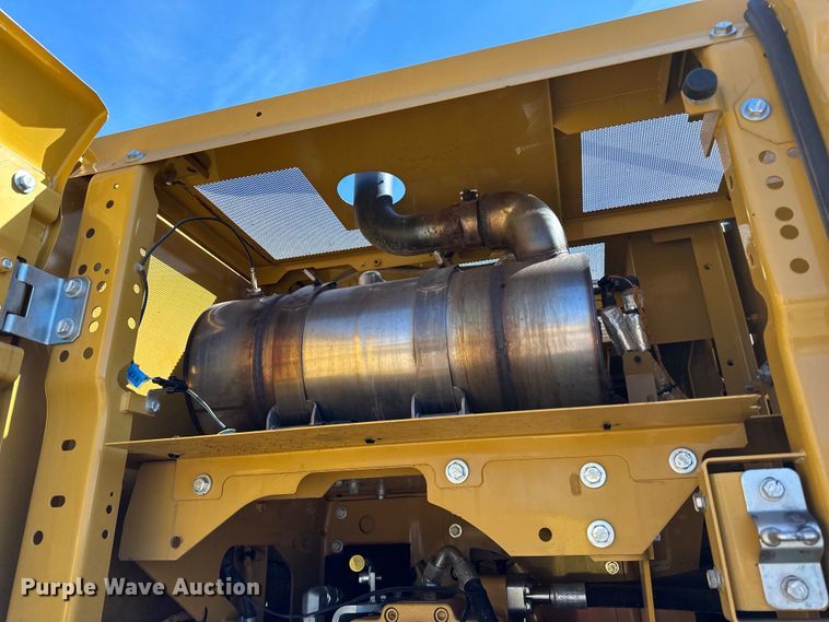 image for item DG0495 2019 Caterpillar 320 excavator