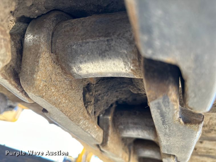 image for item DG0495 2019 Caterpillar 320 excavator