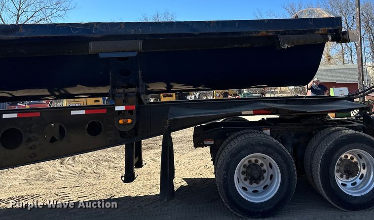 image for item DG0498 2007 Sidump'r SDR325 side dump trailer