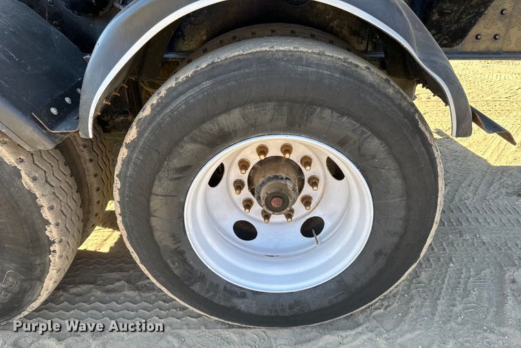 image for item DG0498 2007 Sidump'r SDR325 side dump trailer