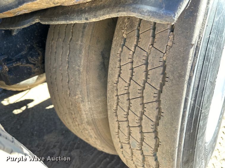 image for item DG0498 2007 Sidump'r SDR325 side dump trailer