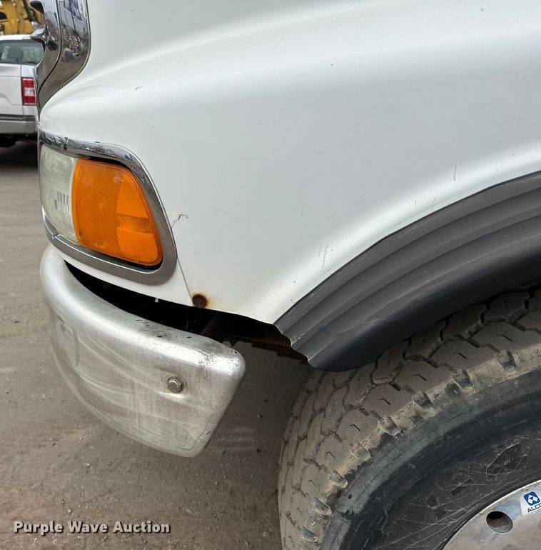 image for item DG0499 2007 Sterling LT9500 dump truck