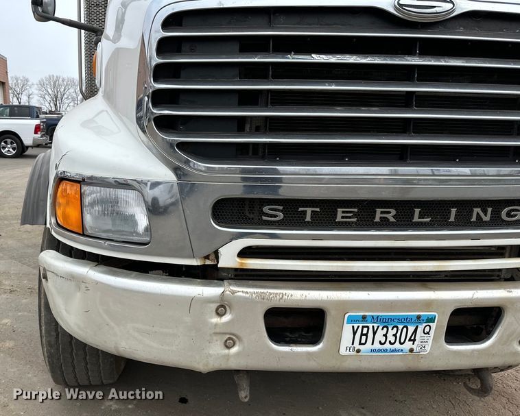 image for item DG0499 2007 Sterling LT9500 dump truck
