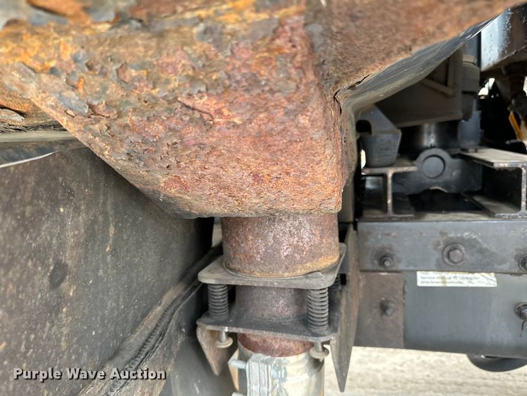 image for item DG0499 2007 Sterling LT9500 dump truck