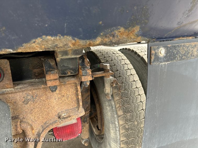 image for item DG0499 2007 Sterling LT9500 dump truck