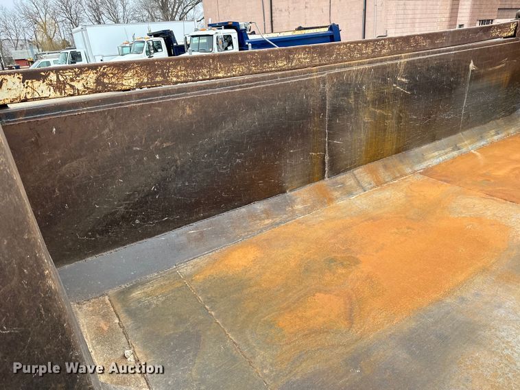 image for item DG0499 2007 Sterling LT9500 dump truck