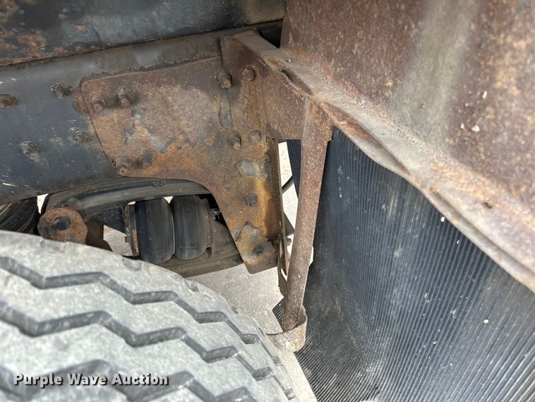 image for item DG0499 2007 Sterling LT9500 dump truck