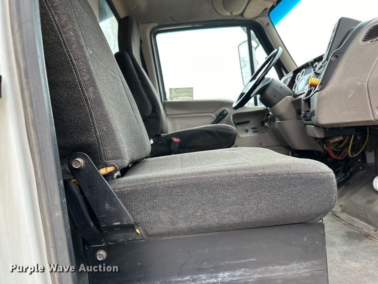 image for item DG0499 2007 Sterling LT9500 dump truck