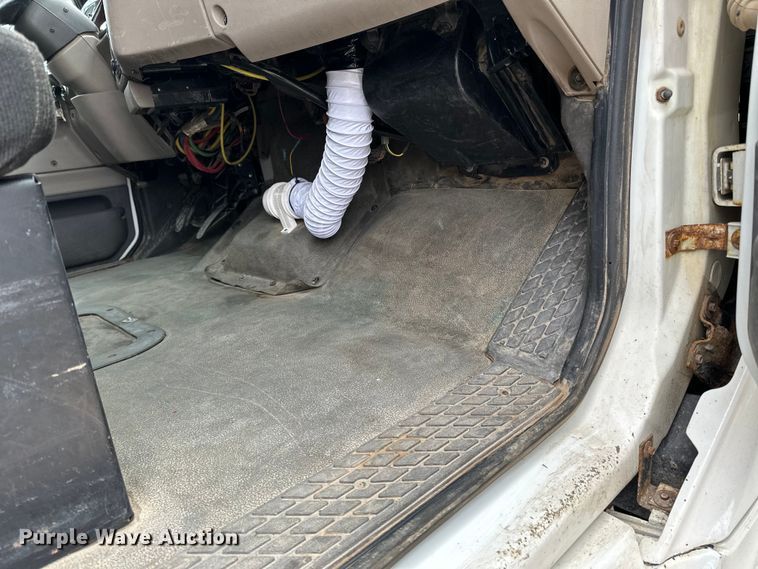 image for item DG0499 2007 Sterling LT9500 dump truck