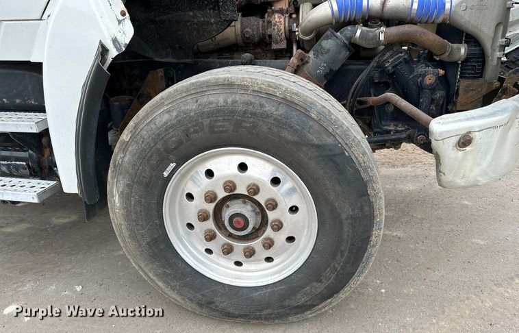 image for item DG0499 2007 Sterling LT9500 dump truck