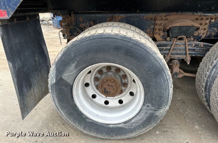 image for item DG0499 2007 Sterling LT9500 dump truck