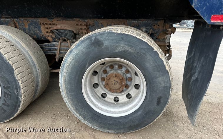 image for item DG0499 2007 Sterling LT9500 dump truck